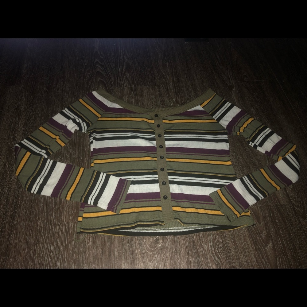 Off the shoulder top long sleeve